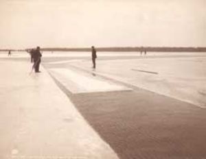 File:Ice Harvesting on Lake St Clair Michigan circa 1905.jpg
