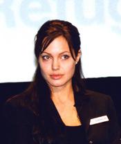Angelina_Jolie,_2003