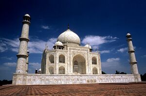 Taj Mahal, 2010.jpg