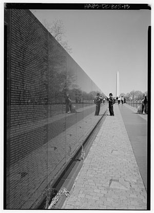 Vietnam War Memorial Washington DC Maya Lin.jpg