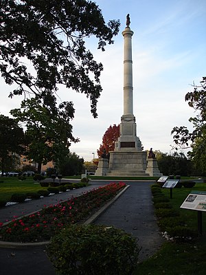 Stephen Arnold Douglas tomb.jpg