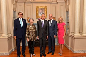 John Kerry, Ho Ching, Lee Hsien Loong, Joe Biden and Jill Biden, August 2016.jpg